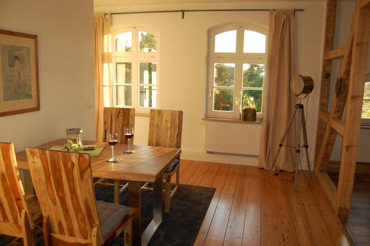 Ferienwohnung Ehemalige Revierfoersterei "Uns Luett" Kuhstorf Exteriör bild