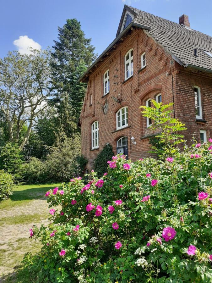 Ferienwohnung Ehemalige Revierfoersterei "Uns Luett" Kuhstorf Exteriör bild