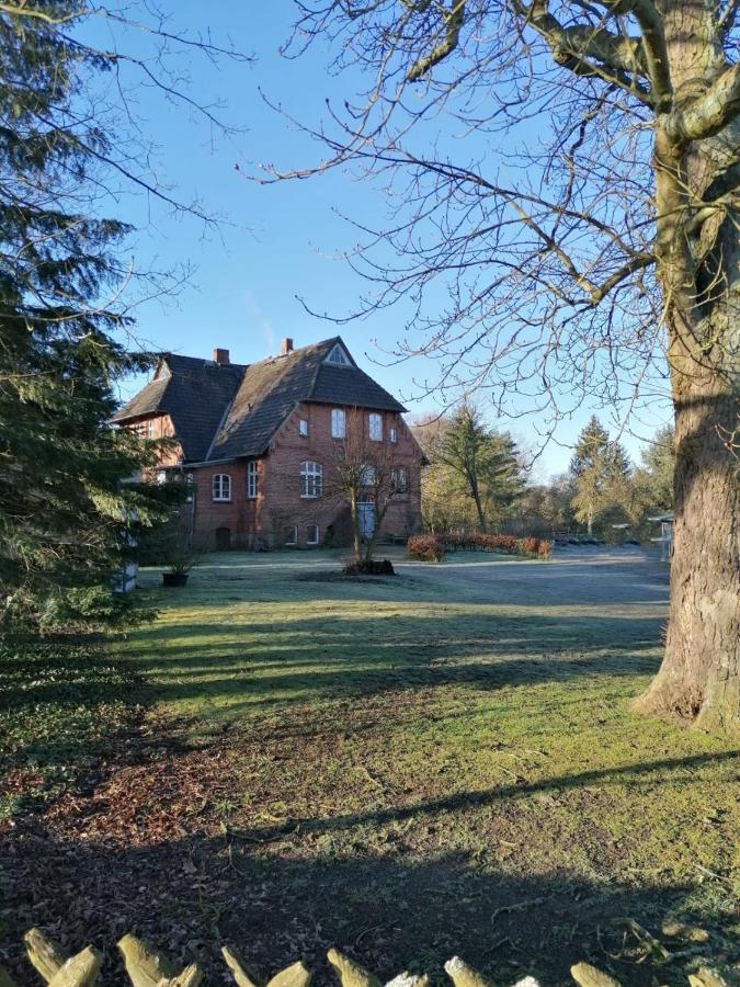 Ferienwohnung Ehemalige Revierfoersterei "Uns Luett" Kuhstorf Exteriör bild